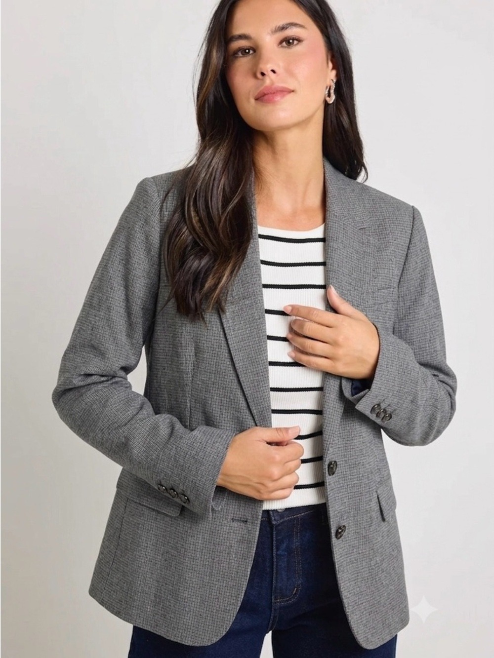 Banana Republic Wool Blend Classic Fit 2 Button Grey Blazer, size 10